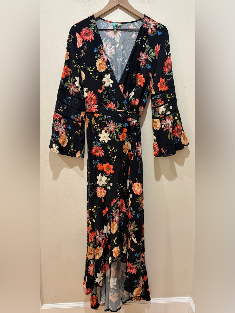 Farm Rio Summer Flower Wrap Maxi Dress - Women’s Size XS - Black Floral - Belt